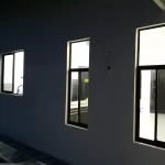 Puerta feel slide con diseño sanblasting