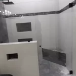 puerta y ventanas de vidrio