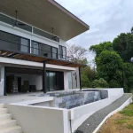 vidrio y aluminio para residencia contemporánea