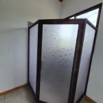 Puertas y ventanería en aluminio bronce