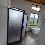 Puertas y ventanería en aluminio bronce
